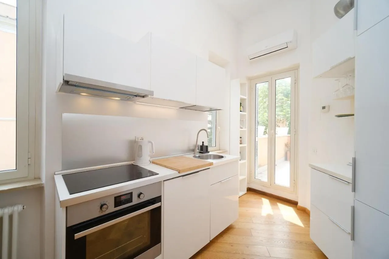 Clivo 2 St Peter Buddyrent Rome Apartment
