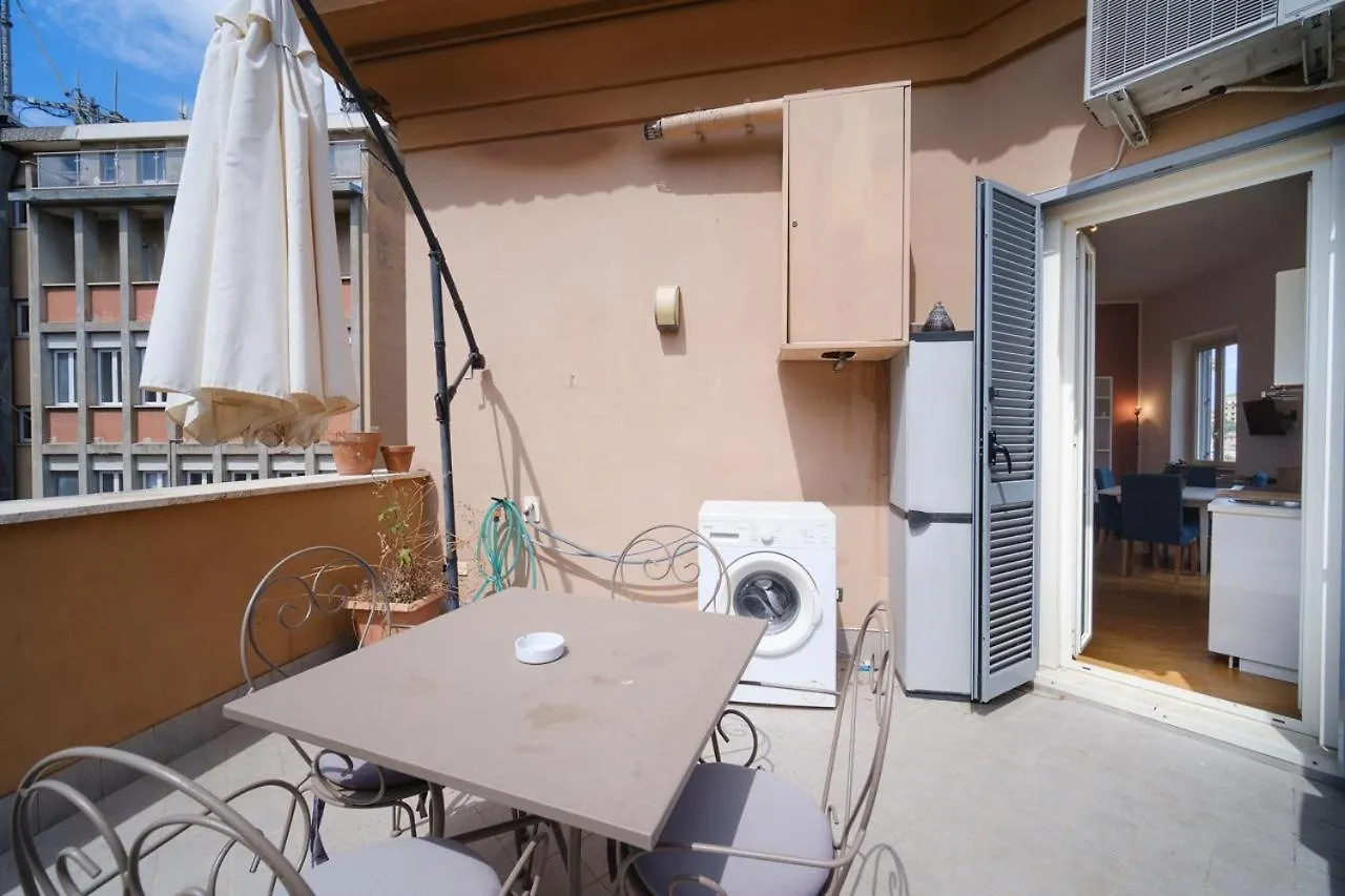 Apartment Clivo 2 St Peter Buddyrent Rome